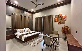 Sp Villa 4Bhk Luxury Villa